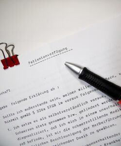Ein Stift und eine Patientenverfügung