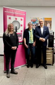 Übergabe neuer PC für den Bürgerfunk